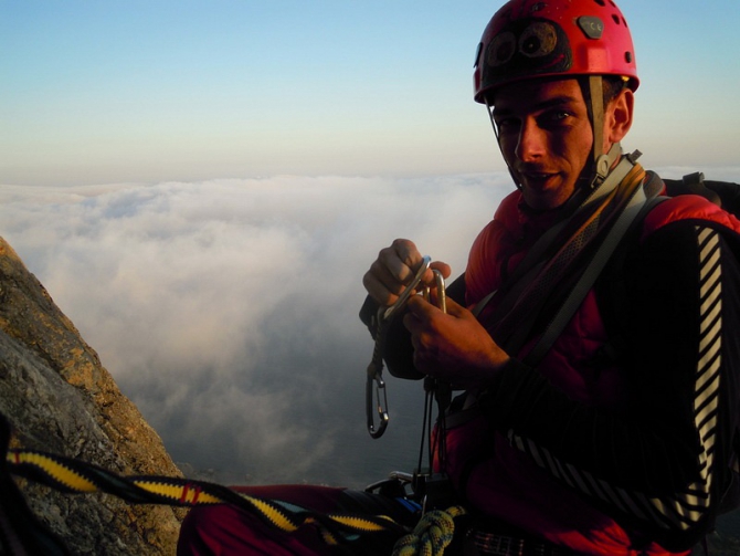 АЛЕКСЕЮ ЯНЧИКУ СРОЧНО ТРЕБУЕТСЯ ПОМОЩЬ !!! (Альпинизм, алексей янчик)