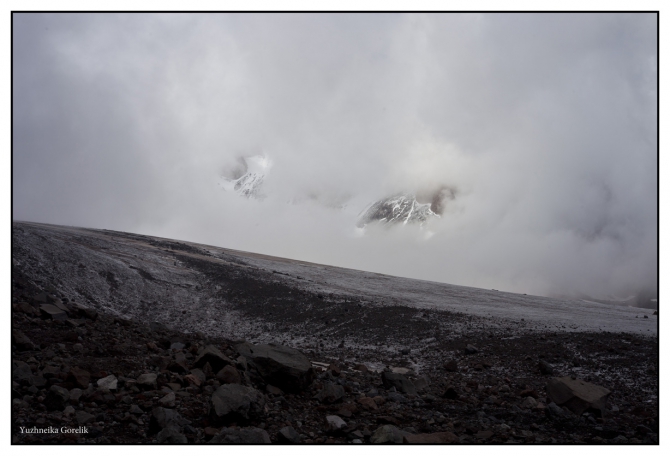 КАЗБЕК- ЭЛЬБРУС..июльский дуплет ФОТО-ВАРИАНТ отчёта (Альпинизм, альпинизм, чегет, восхождение, лиза паль, терскол, вершина, игорь комаров, иком, казбеги, дарьяльское ущелье, гергетский ледник)