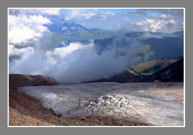 КАЗБЕК- ЭЛЬБРУС..июльский дуплет ФОТО-ВАРИАНТ отчёта (Альпинизм, альпинизм, чегет, восхождение, лиза паль, терскол, вершина, игорь комаров, иком, казбеги, дарьяльское ущелье, гергетский ледник)