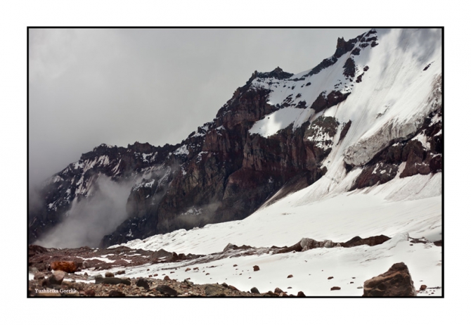 КАЗБЕК- ЭЛЬБРУС..июльский дуплет ФОТО-ВАРИАНТ отчёта (Альпинизм, альпинизм, чегет, восхождение, лиза паль, терскол, вершина, игорь комаров, иком, казбеги, дарьяльское ущелье, гергетский ледник)