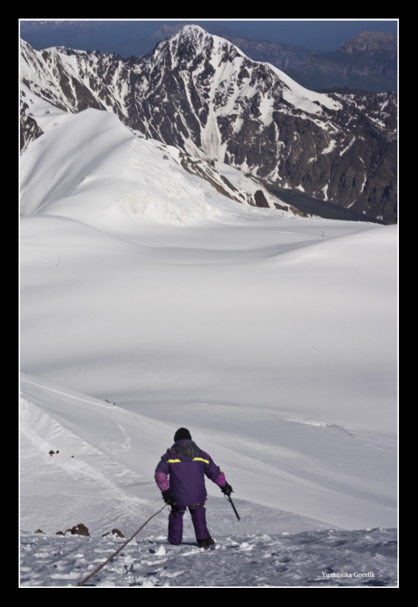 КАЗБЕК- ЭЛЬБРУС..июльский дуплет ФОТО-ВАРИАНТ отчёта (Альпинизм, альпинизм, чегет, восхождение, лиза паль, терскол, вершина, игорь комаров, иком, казбеги, дарьяльское ущелье, гергетский ледник)