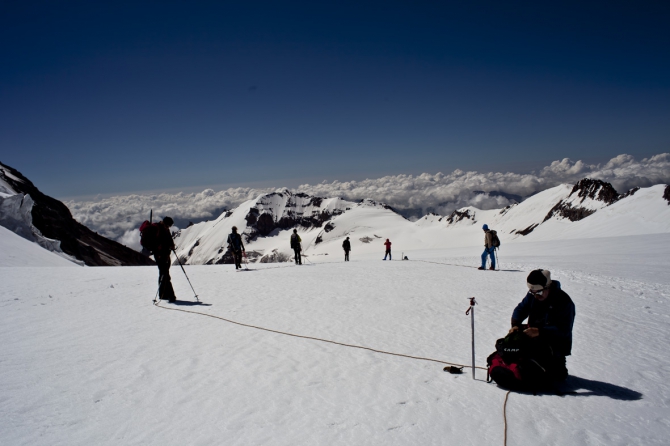 КАЗБЕК- ЭЛЬБРУС..июльский дуплет ФОТО-ВАРИАНТ отчёта (Альпинизм, альпинизм, чегет, восхождение, лиза паль, терскол, вершина, игорь комаров, иком, казбеги, дарьяльское ущелье, гергетский ледник)