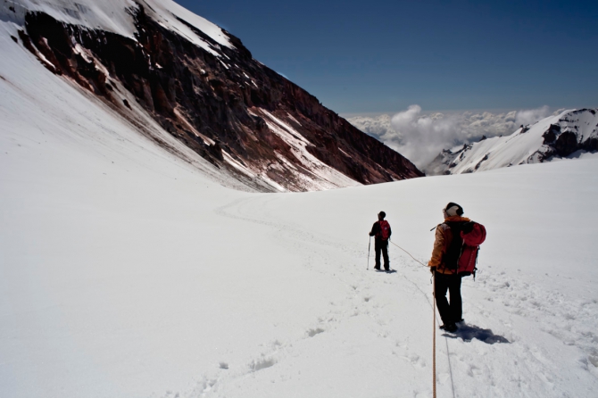 КАЗБЕК- ЭЛЬБРУС..июльский дуплет ФОТО-ВАРИАНТ отчёта (Альпинизм, альпинизм, чегет, восхождение, лиза паль, терскол, вершина, игорь комаров, иком, казбеги, дарьяльское ущелье, гергетский ледник)