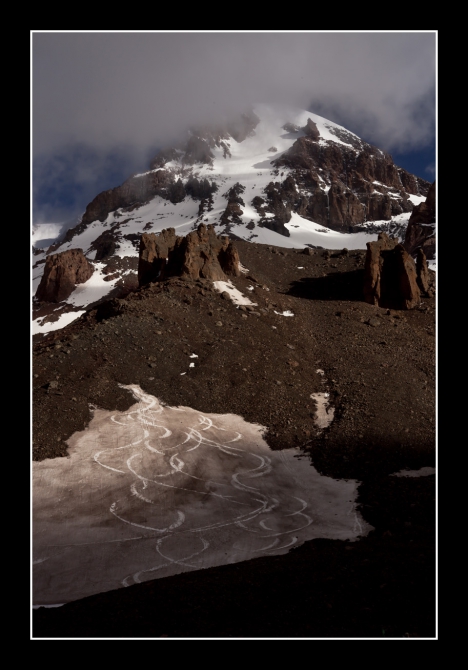 КАЗБЕК- ЭЛЬБРУС..июльский дуплет ФОТО-ВАРИАНТ отчёта (Альпинизм, альпинизм, чегет, восхождение, лиза паль, терскол, вершина, игорь комаров, иком, казбеги, дарьяльское ущелье, гергетский ледник)