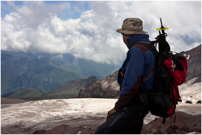 КАЗБЕК- ЭЛЬБРУС..июльский дуплет ФОТО-ВАРИАНТ отчёта (Альпинизм, альпинизм, чегет, восхождение, лиза паль, терскол, вершина, игорь комаров, иком, казбеги, дарьяльское ущелье, гергетский ледник)