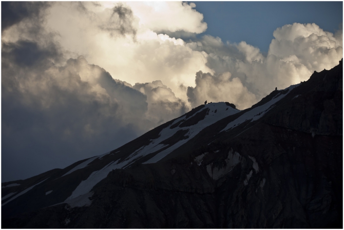 КАЗБЕК- ЭЛЬБРУС..июльский дуплет ФОТО-ВАРИАНТ отчёта (Альпинизм, альпинизм, чегет, восхождение, лиза паль, терскол, вершина, игорь комаров, иком, казбеги, дарьяльское ущелье, гергетский ледник)