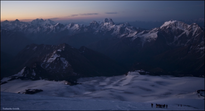КАЗБЕК- ЭЛЬБРУС..июльский дуплет ФОТО-ВАРИАНТ отчёта (Альпинизм, альпинизм, чегет, восхождение, лиза паль, терскол, вершина, игорь комаров, иком, казбеги, дарьяльское ущелье, гергетский ледник)