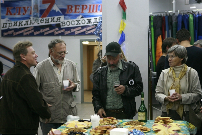 Музтаг Тауэр 2012. Первая встреча. Клуб "7 вершин" 27.09.12. (Альпинизм, чемпионат россии, баск, фаис москвы, alexika, альпиндустрия, muztagh tower, венто, клуб семь вершин, каракорум)