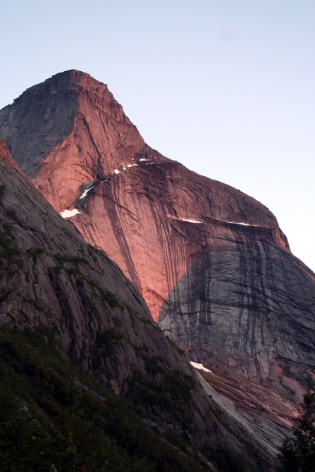 Stetind North Face. "Женская Логика" (Альпинизм, норвегия, первопроход, чибиток, коптева, krukonogi, norway, salewa)