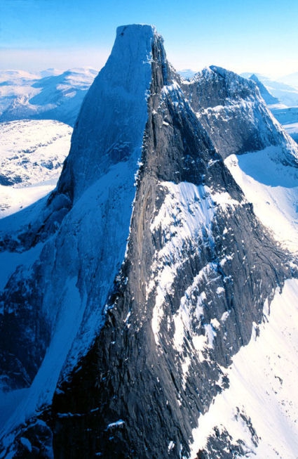 Stetind North Face. "Женская Логика" (Альпинизм, норвегия, первопроход, чибиток, коптева, krukonogi, norway, salewa)