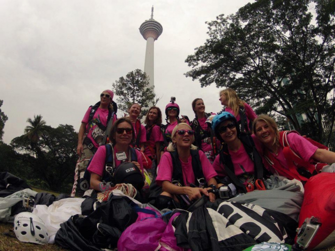BASEjumping BIG WAY: Новый Мировой Рекорд (gravity workshop, bigway, kl tower)