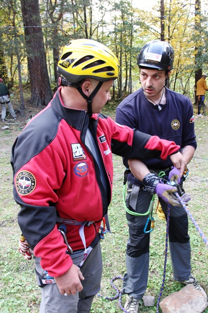 Профессиональные спасатели пополнили ряды жетонистов (Альпинизм, vento, red fox, цей, росспас, жетон "спасение в горах")