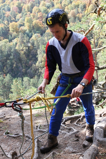 Профессиональные спасатели пополнили ряды жетонистов (Альпинизм, vento, red fox, цей, росспас, жетон "спасение в горах")