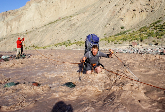 Овражинг на Сауксае или еще один вид экстремальной активности. (Альпинизм, минджар, кузгун, сауксай, пик ленина, маи)