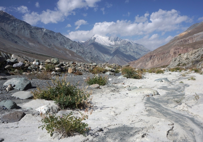 Овражинг на Сауксае или еще один вид экстремальной активности. (Альпинизм, минджар, кузгун, сауксай, пик ленина, маи)