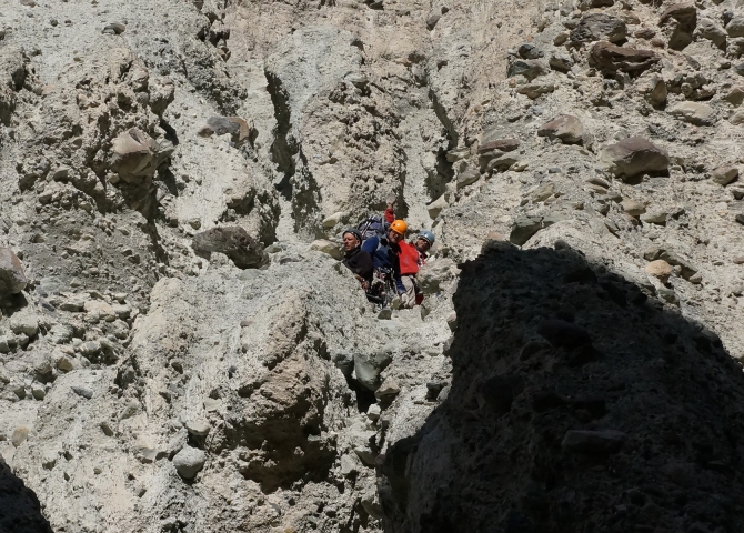 Овражинг на Сауксае или еще один вид экстремальной активности. (Альпинизм, минджар, кузгун, сауксай, пик ленина, маи)