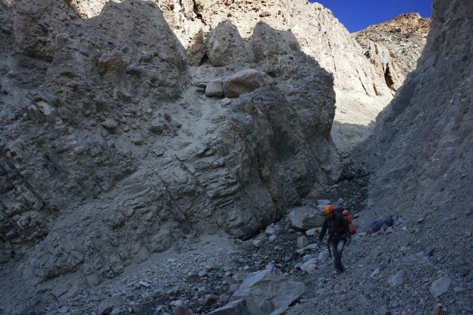 Овражинг на Сауксае или еще один вид экстремальной активности. (Альпинизм, минджар, кузгун, сауксай, пик ленина, маи)
