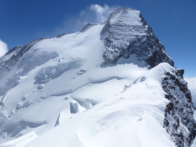 Пик Ленина, пик Корженевской, пик Коммунизма – 2012. …или «..парня в горы тяни, рискни…….там поймешь кто такой..» (Альпинизм)