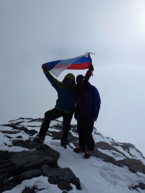 Пик Ленина, пик Корженевской, пик Коммунизма – 2012. …или «..парня в горы тяни, рискни…….там поймешь кто такой..» (Альпинизм)