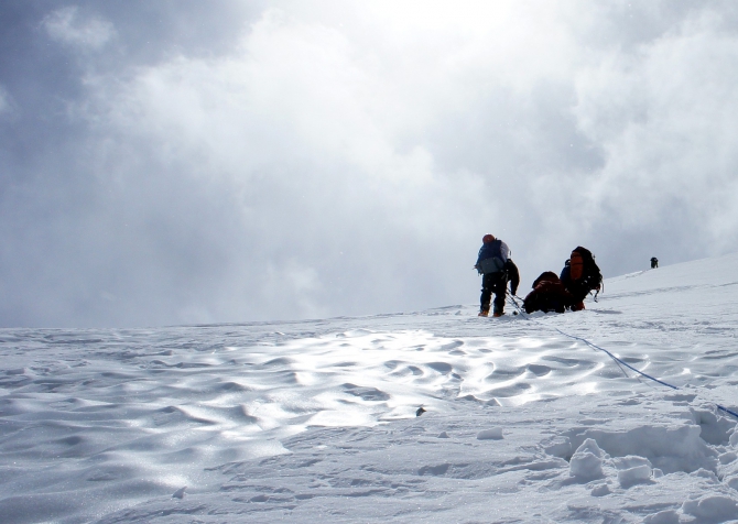 Пик Спартак и перевал через восточное плечо пика Ленина. (Альпинизм, маи, пик ленина, экспедиция маи на заалайский хребет, перевал крыленко)