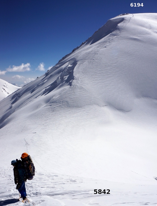 Пик Спартак и перевал через восточное плечо пика Ленина. (Альпинизм, маи, пик ленина, экспедиция маи на заалайский хребет, перевал крыленко)