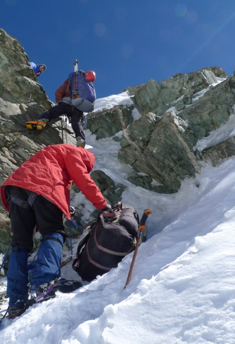 4. Пик Ленина по юго-западному ребру западного гребня, первое прохождение. (Альпинизм, маи, малая саукдара, экспедиция маи на заалайский хребет)