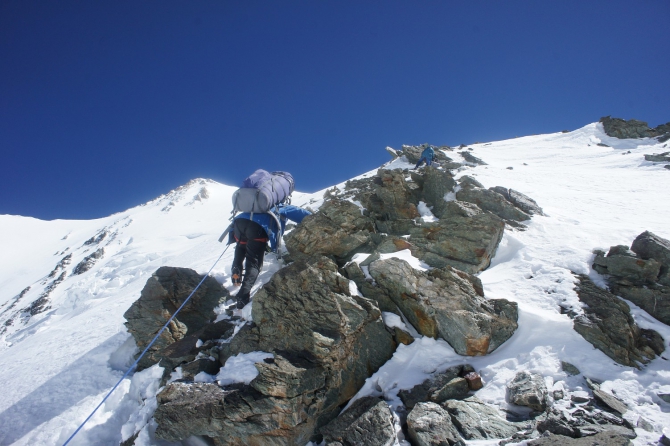 4. Пик Ленина по юго-западному ребру западного гребня, первое прохождение. (Альпинизм, маи, малая саукдара, экспедиция маи на заалайский хребет)