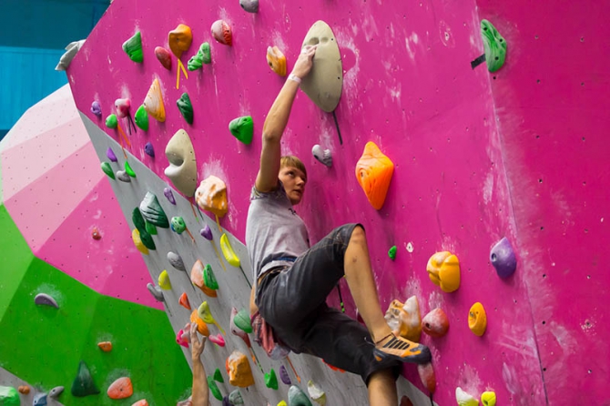 BigWall. Центр притяжения осени 2012 (Скалолазание, савеловская, скалолазный центр, интервью, скалодром, big wall, москва)