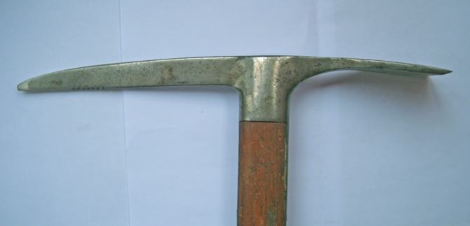 ЛЕДОРУБ КИРИЛЛА КУЗЬМИНА (Альпинизм, дсо "молния", к.к. кузьмин)