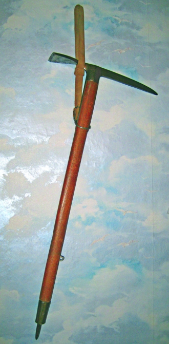 ЛЕДОРУБ КИРИЛЛА КУЗЬМИНА (Альпинизм, дсо "молния", к.к. кузьмин)