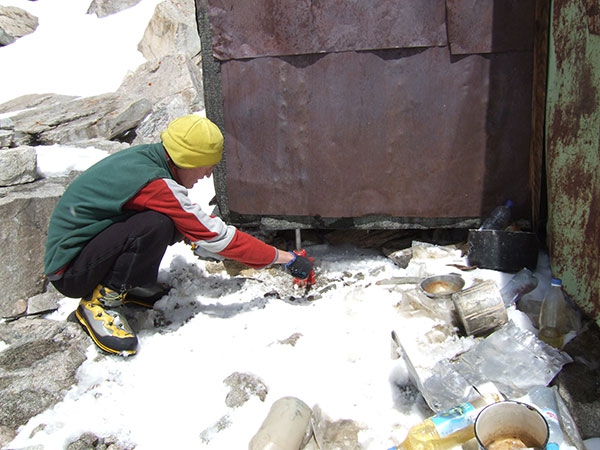 Немного о ремонте в Ала-Арче (Альпинизм, киргизия, kmga, горные гиды)