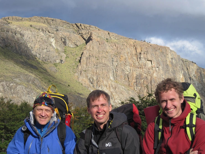 Хрустальный пик-2012. Пуансено по центру Юго-Восточной стены (Альпинизм, события, риск.ру, risk.ru, восхождения, награждаем, мы в обществе, outdoor проекты)