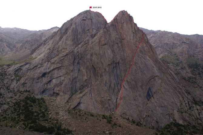 Хрустальный пик-2012. Каравшин. (Альпинизм, outdoor проекты, награждаем, мы в обществе, башкирцев, веретенин, 4810, восхождения, риск.ру, события, risk.ru)