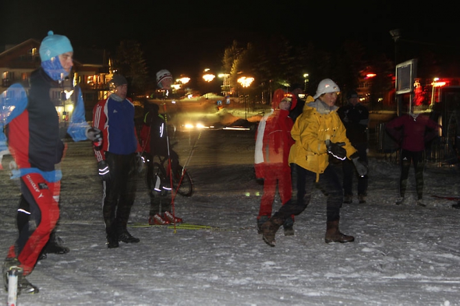 А у нас здесь снег. Много, много снега. Завидуете? (Мультигонки)
