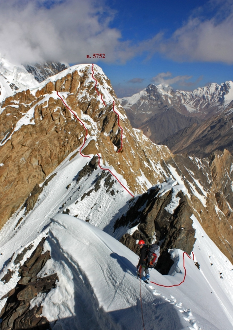 Outdoor-проект-2012. "Памирские беглецы". Экспедиция в Музкол. (Горный туризм, романенков, маи, награждаем, мы в обществе, восхождения, outdoor проекты, хрустальный пик, события, риск.ру, risk.ru)