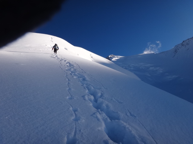 Outdoor-проект-2012. Три семитысячника в одной экспедиции. (Альпинизм, пик корженевской, пик коммунизма, пик ленина, бакленев, лазо, награждаем, мы в обществе, восхождения, outdoor проекты, хрустальный пик, события, риск.ру, risk.ru)
