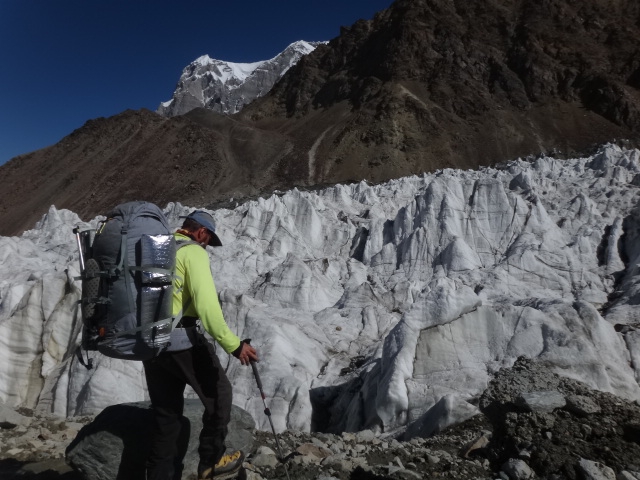 Outdoor-проект-2012. Три семитысячника в одной экспедиции. (Альпинизм, пик корженевской, пик коммунизма, пик ленина, бакленев, лазо, награждаем, мы в обществе, восхождения, outdoor проекты, хрустальный пик, события, риск.ру, risk.ru)