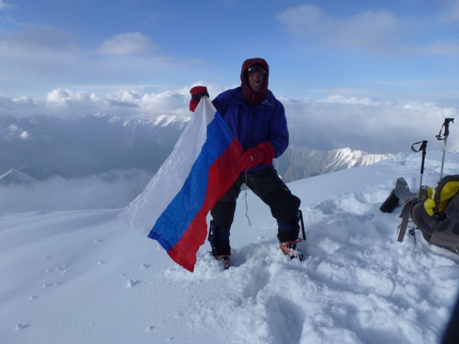 Outdoor-проект-2012. Три семитысячника в одной экспедиции. (Альпинизм, пик корженевской, пик коммунизма, пик ленина, бакленев, лазо, награждаем, мы в обществе, восхождения, outdoor проекты, хрустальный пик, события, риск.ру, risk.ru)
