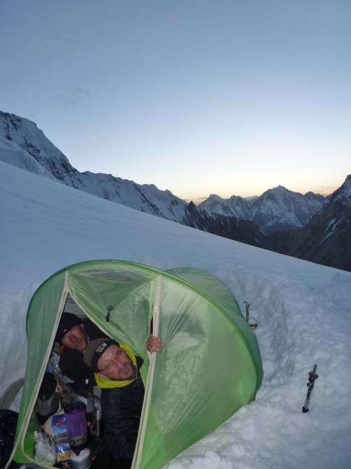 Outdoor-проект-2012. Три семитысячника в одной экспедиции. (Альпинизм, пик корженевской, пик коммунизма, пик ленина, бакленев, лазо, награждаем, мы в обществе, восхождения, outdoor проекты, хрустальный пик, события, риск.ру, risk.ru)