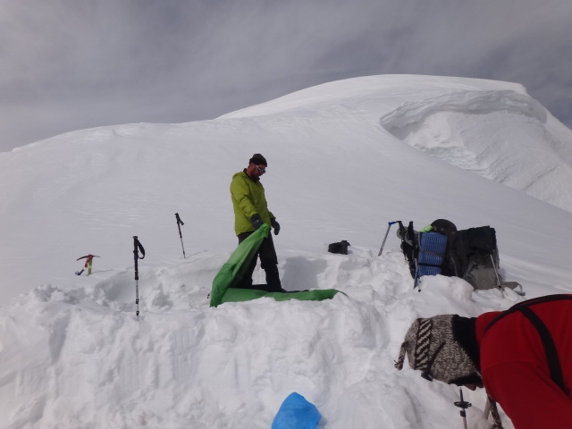 Outdoor-проект-2012. Три семитысячника в одной экспедиции. (Альпинизм, пик корженевской, пик коммунизма, пик ленина, бакленев, лазо, награждаем, мы в обществе, восхождения, outdoor проекты, хрустальный пик, события, риск.ру, risk.ru)