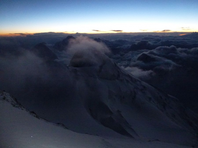 Outdoor-проект-2012. Три семитысячника в одной экспедиции. (Альпинизм, пик корженевской, пик коммунизма, пик ленина, бакленев, лазо, награждаем, мы в обществе, восхождения, outdoor проекты, хрустальный пик, события, риск.ру, risk.ru)