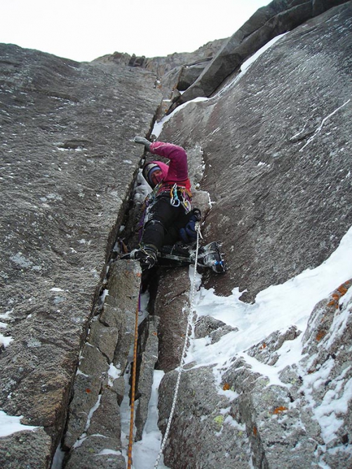 "Стальной Ангел-2012". Ирина Бакалейникова и Полина Галацевич (Альпинизм, замин-карор, grivel, гривель, фар)