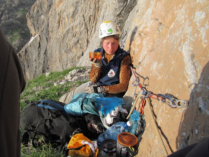 "Стальной Ангел-2012". Ирина Бакалейникова и Полина Галацевич (Альпинизм, замин-карор, grivel, гривель, фар)