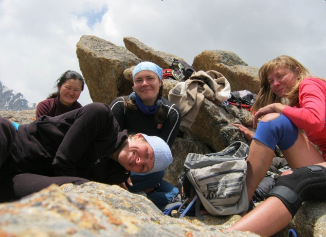 "Стальной Ангел-2012". Маша Михайлова, Оля Городецкая, Света Смайкина, Лена Баданова (Альпинизм, фар, асан, гривель, grivel)