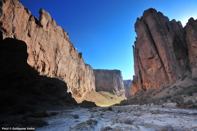 The Petzl RocTrip – уже в Аргентине. 20-26 ноября. (Скалолазание, piedra parada, 10 лет petzl roctrip, пьедра парада, крутые, аргентина, фестиваль)