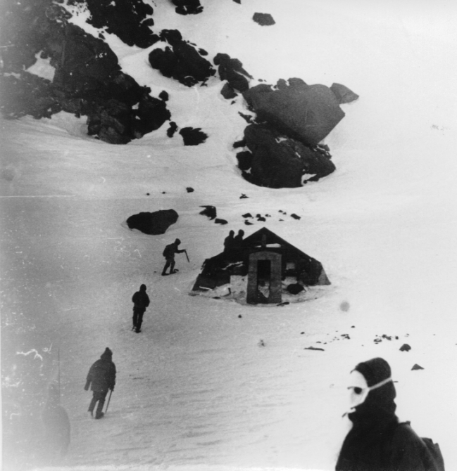 Ретро. Далекие 70-е. Альпиниада, массовое восхождение на Эльбрус. Лето 1977 г. (Альпинизм, курус)