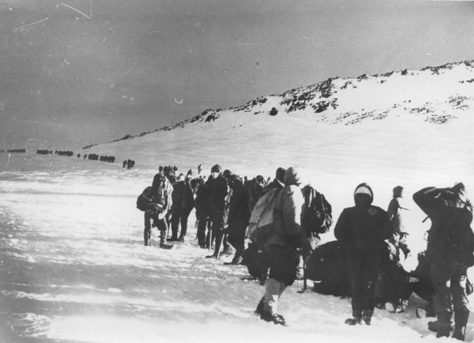 Ретро. Далекие 70-е. Альпиниада, массовое восхождение на Эльбрус. Лето 1977 г. (Альпинизм, курус)