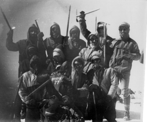 Ретро. Далекие 70-е. Альпиниада, массовое восхождение на Эльбрус. Лето 1977 г. (Альпинизм, курус)