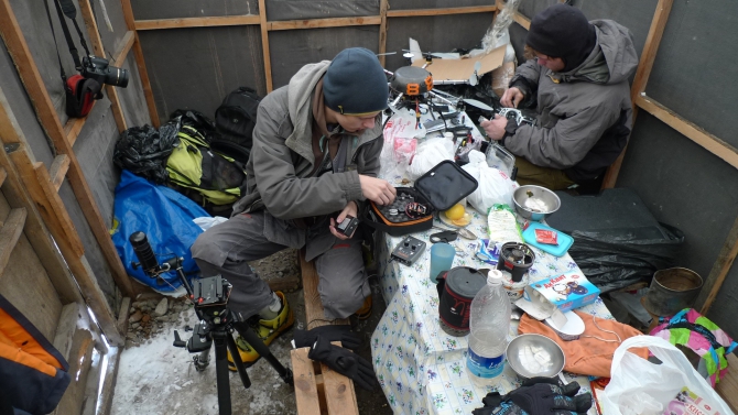 Ноябрь в Ала-Арче (Альпинизм, нонстоп, альпинизм, альпийский стиль, manaraga-team, первопроход, новый маршрут, пик семнова тянь-шанского, бокс, аксай, ала-арча, дмитрий чижик, валерий семенов, сергей дашкевич)