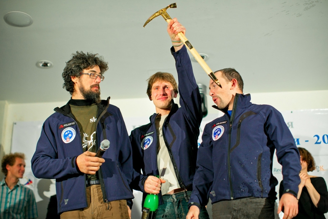 Торжественный вечер ФАР. Фото (Альпинизм, gore-tex, риск онсайт, vento, red fox, золотой ледоруб россии)